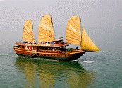 vietnamese boat - cheapflightsia helps finding cheap flights to mekong river vietnam